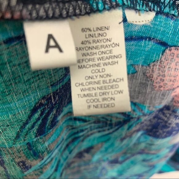 Loft small or medium dress - Picture 2 of 4